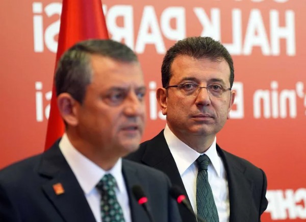 'Hırsızın Yanında Durulmaz' Özgür Özel Ve İmamoğlu'nu Topa Tuttu